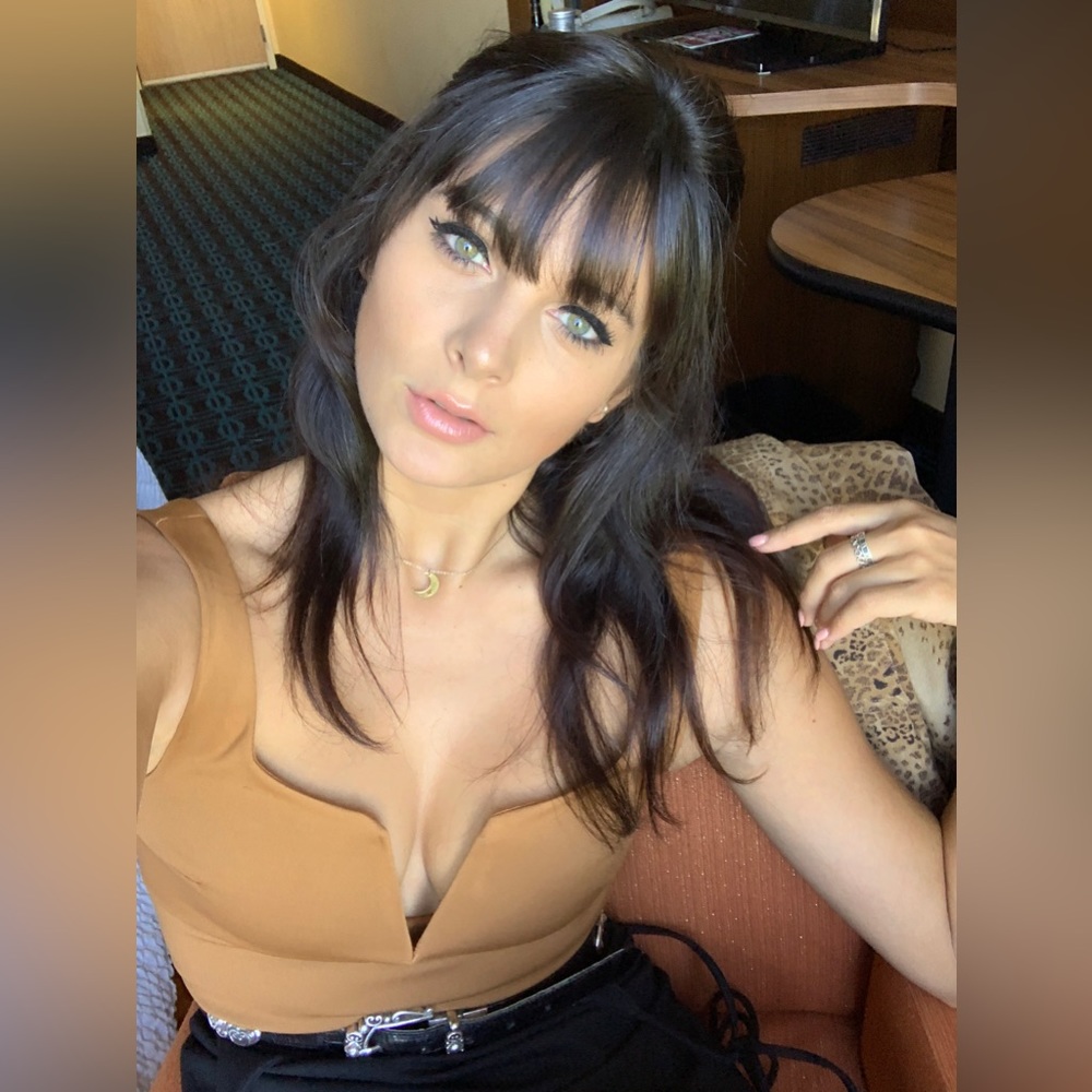 TigerMist XS Tan Crop Top